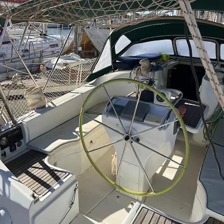 Op Zeiljacht Aan De Costa Blanca *